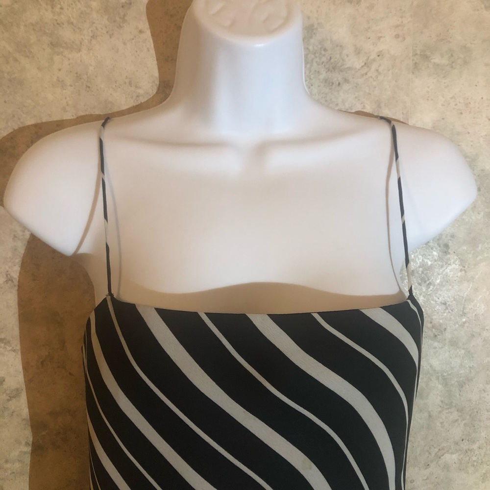 Jessica Howard Crooked Hem Spaghetti Strap Dress - Picture 4 of 15